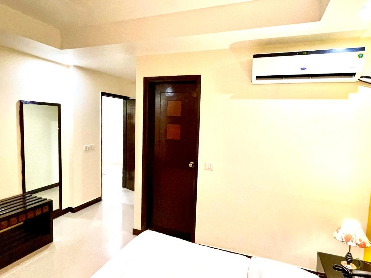 Lime Stays B&B Gk-2 At Greater Kailash Metro South Delhi Nearby Saket Select City นิวเดลี ภายนอก รูปภาพ