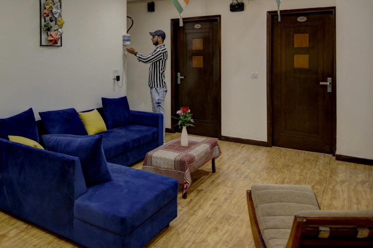 Lime Stays B&B Gk-2 At Greater Kailash Metro South Delhi Nearby Saket Select City นิวเดลี ภายนอก รูปภาพ