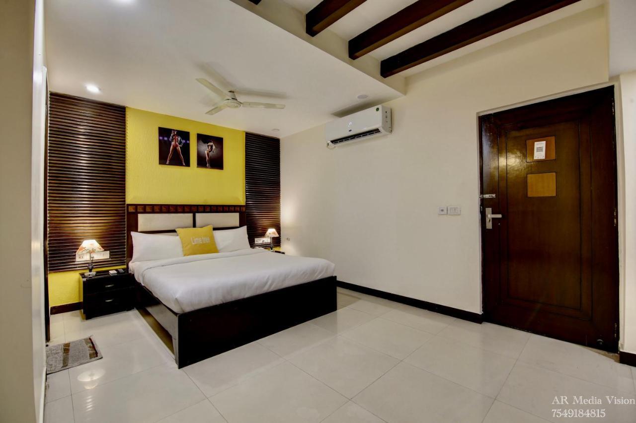 Lime Stays B&B Gk-2 At Greater Kailash Metro South Delhi Nearby Saket Select City นิวเดลี ภายนอก รูปภาพ