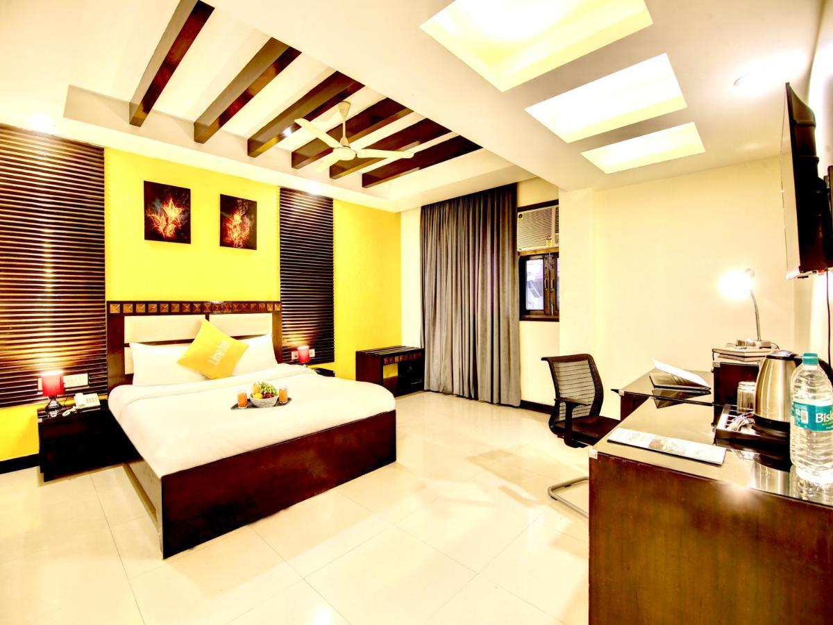 Lime Stays B&B Gk-2 At Greater Kailash Metro South Delhi Nearby Saket Select City นิวเดลี ภายนอก รูปภาพ