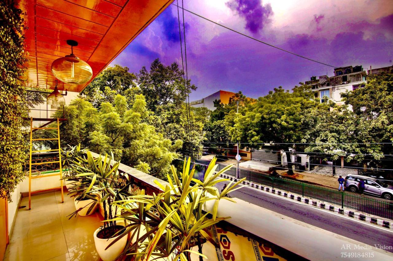 Lime Stays B&B Gk-2 At Greater Kailash Metro South Delhi Nearby Saket Select City นิวเดลี ภายนอก รูปภาพ