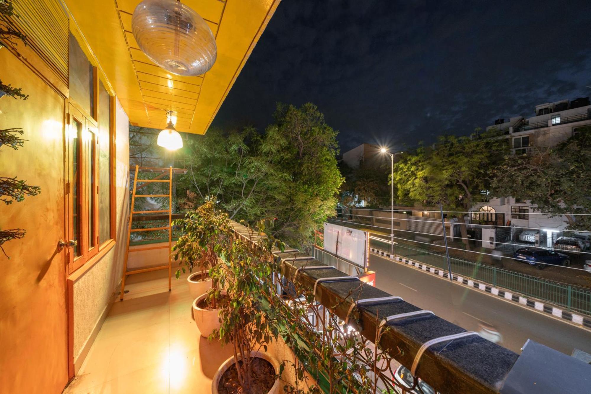 Lime Stays B&B Gk-2 At Greater Kailash Metro South Delhi Nearby Saket Select City นิวเดลี ภายนอก รูปภาพ